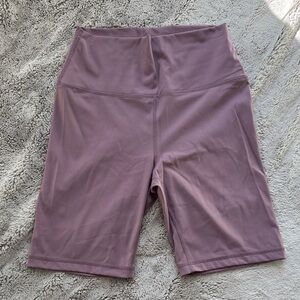 CRZ YOGA Women's Lavender Bike Shorts